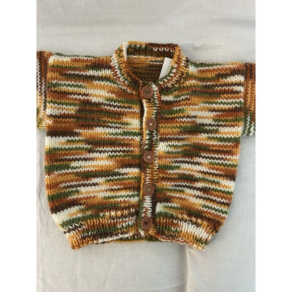 6-12 months Boy/Girl Homemade Baby Cardigan Warm, Soft & Comfortable - Picture 8 of 9